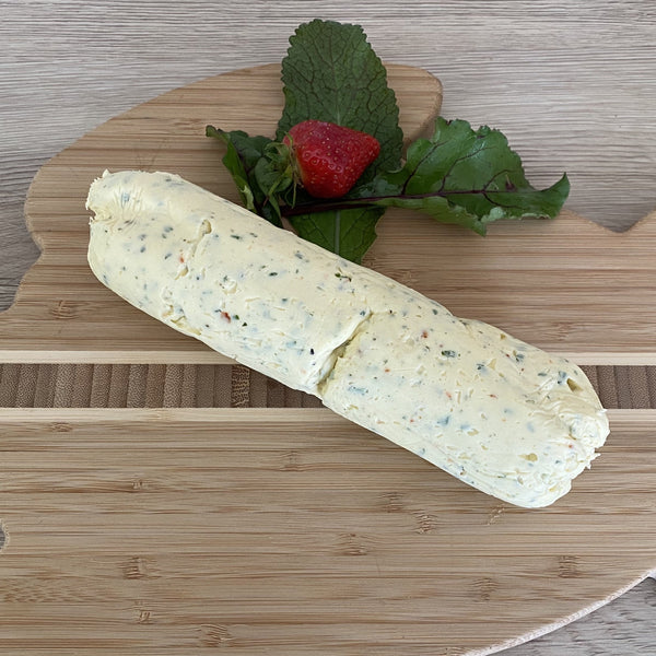 Kräuterbutter mit frischem Knoblauch